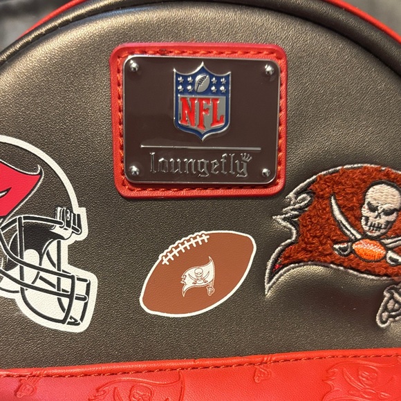 NWT Loungefly Red and Brown Buccaneers Backpack - Picture 9 of 11